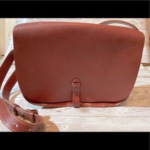 🍀 Lucky Brand The Point Leather Saddle bag